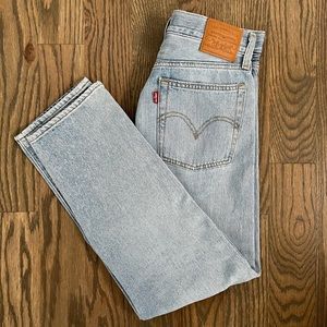 Levi’s Wedgie Straight Jeans